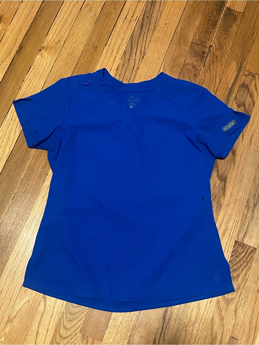 Med Couture Insight Royal Blue V-Neck Scrub Top Small Tuckable